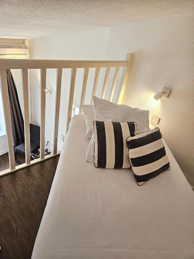 Hotel Du Port Saint-Martin-de-Re Bagian luar foto
