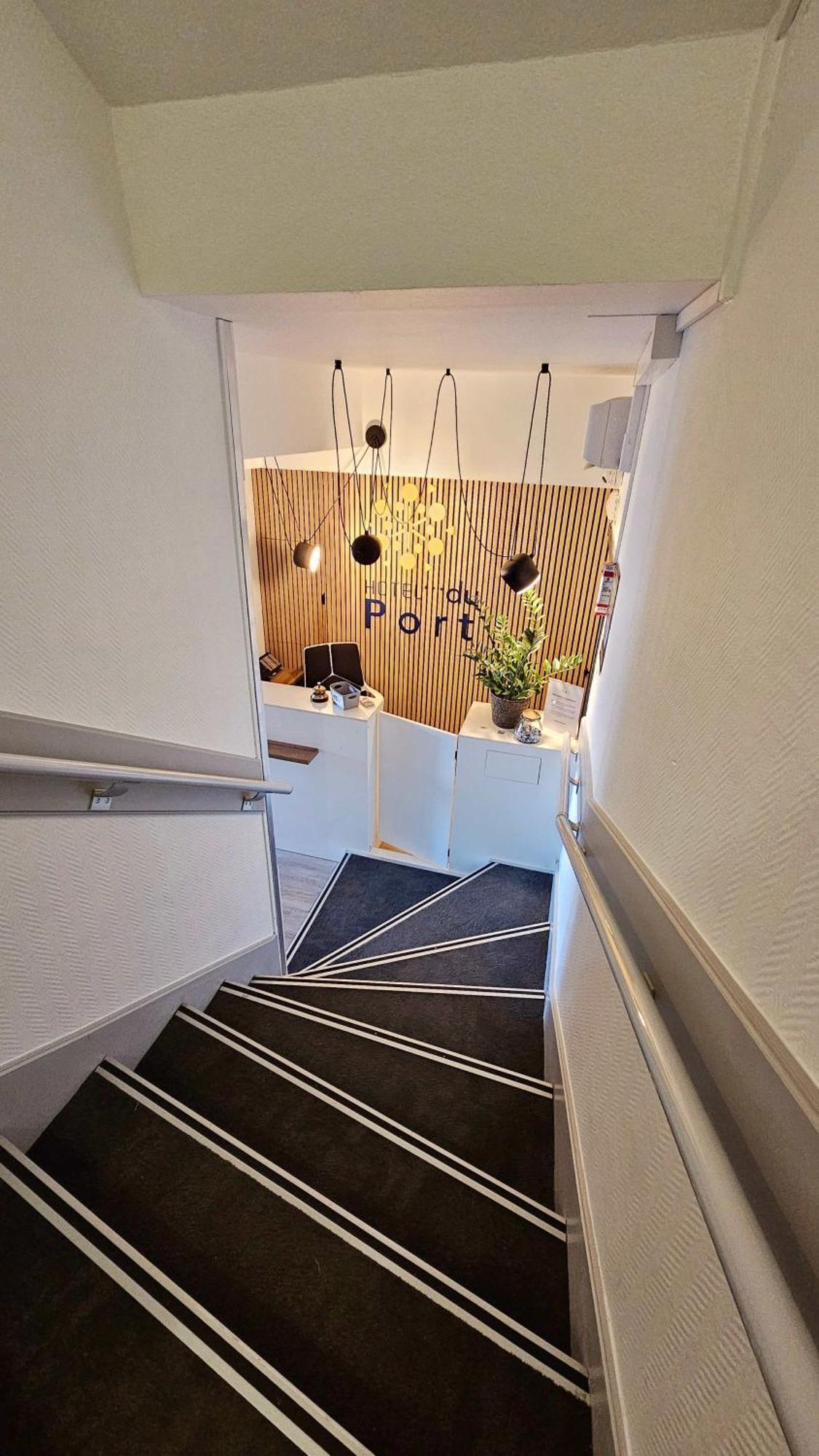 Hotel Du Port Saint-Martin-de-Re Bagian luar foto